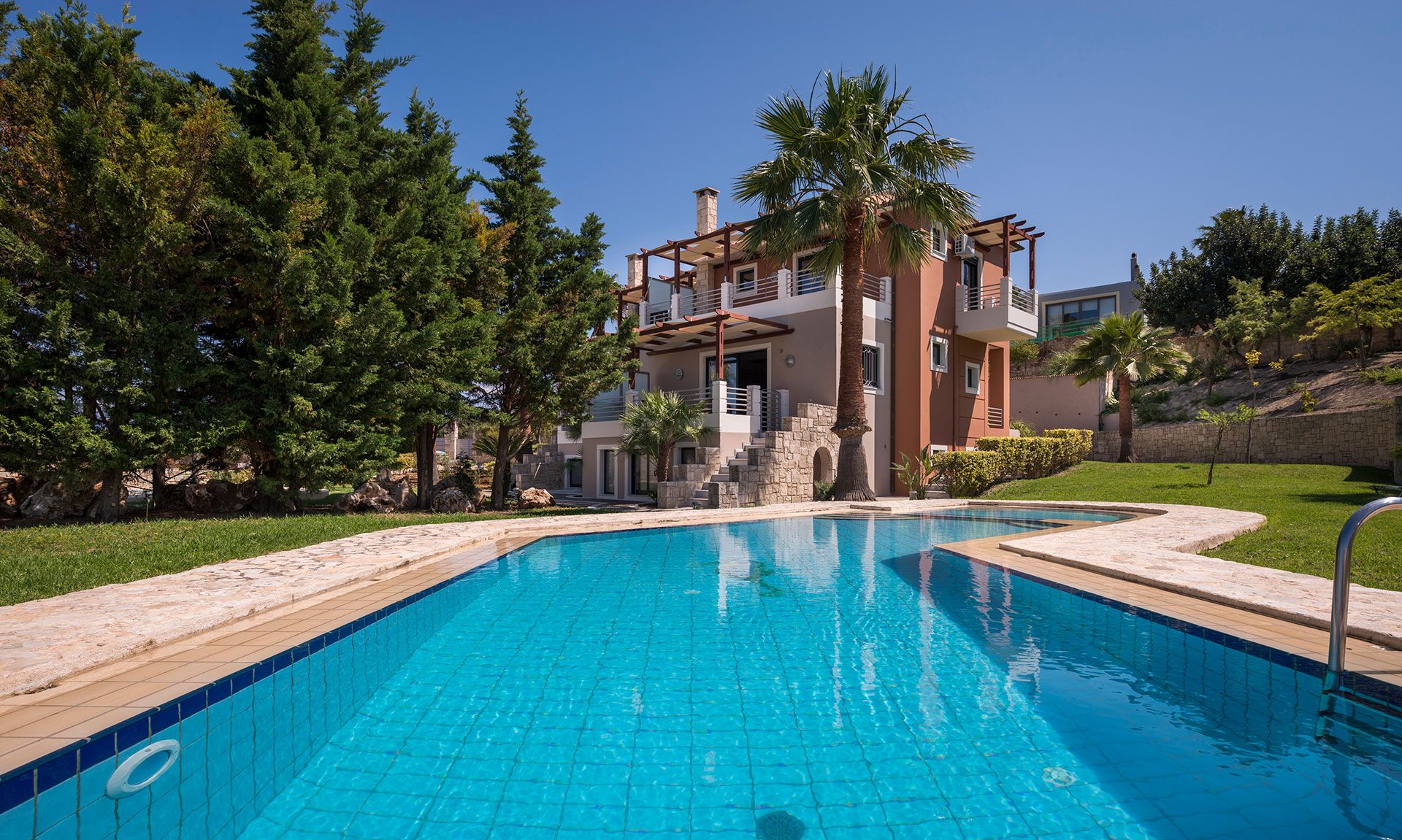 Athina Luxury Villas & Suites